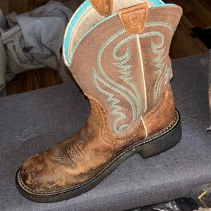 Brown Western Cowboy Boots with Turquoise Stitching